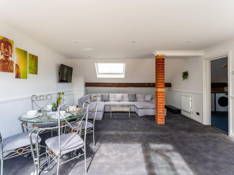 Apartment Roof Terrace Two Bedroom - Walk To Bournemouth