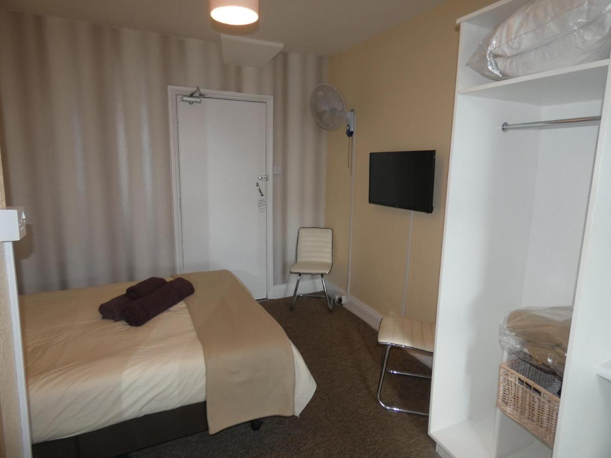 The Charlesworth 3*