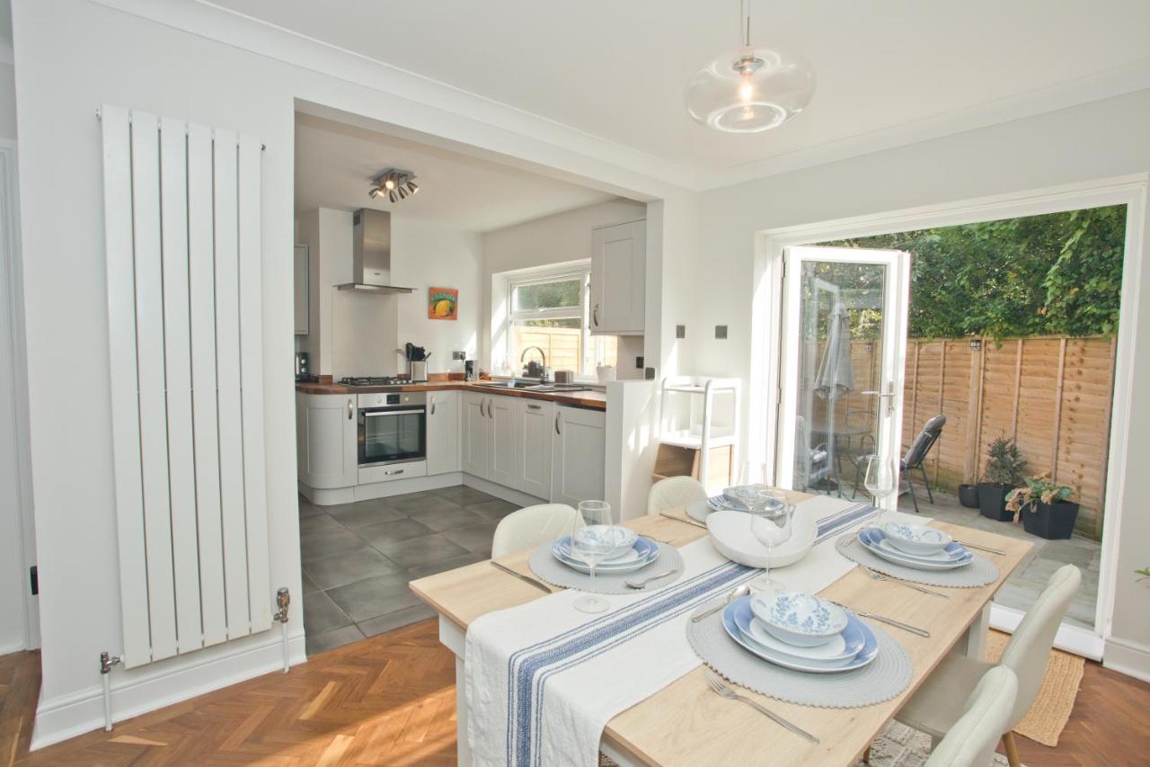 Apartment Chine Wood Retreat - Walk To The And The Lovely Westbourne - Free Parking *
