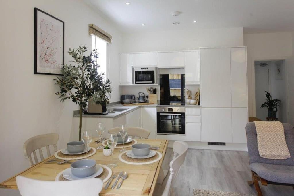 Bournecoast - Town Centre - 10 Min Walk - Garden Patio - 8421 Apartment