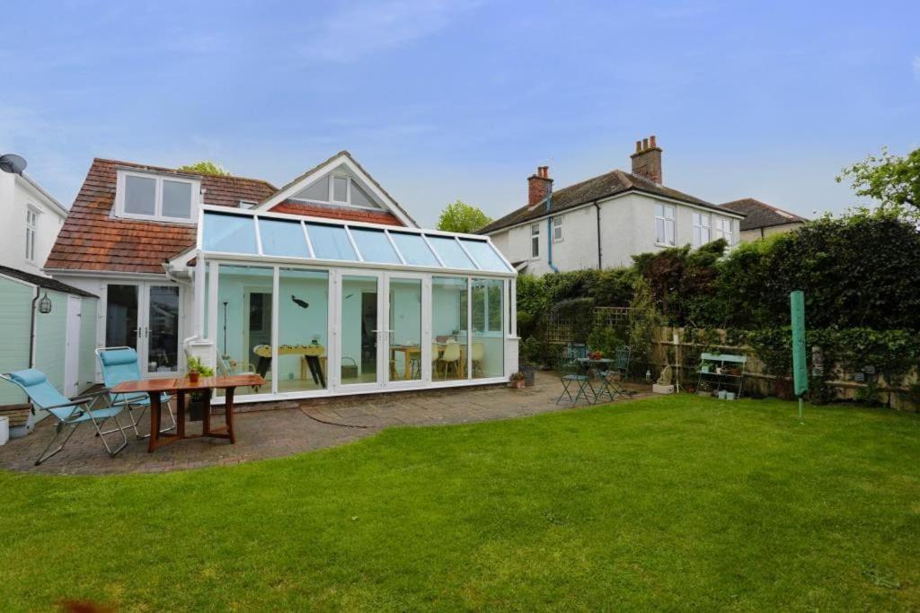 Bournecoast: With Garden-wifi-parking-hb7352 Holiday home