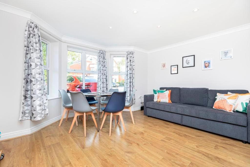 Apartment Bournecoast: Short Walk To Sandy Beaches - Fm3070 Bournemouth