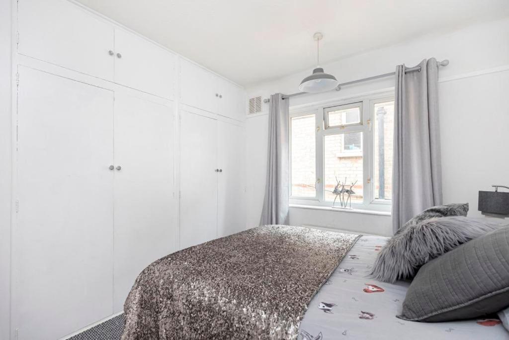 Apartment Bournecoast - Near And Shops - Parking - 8498