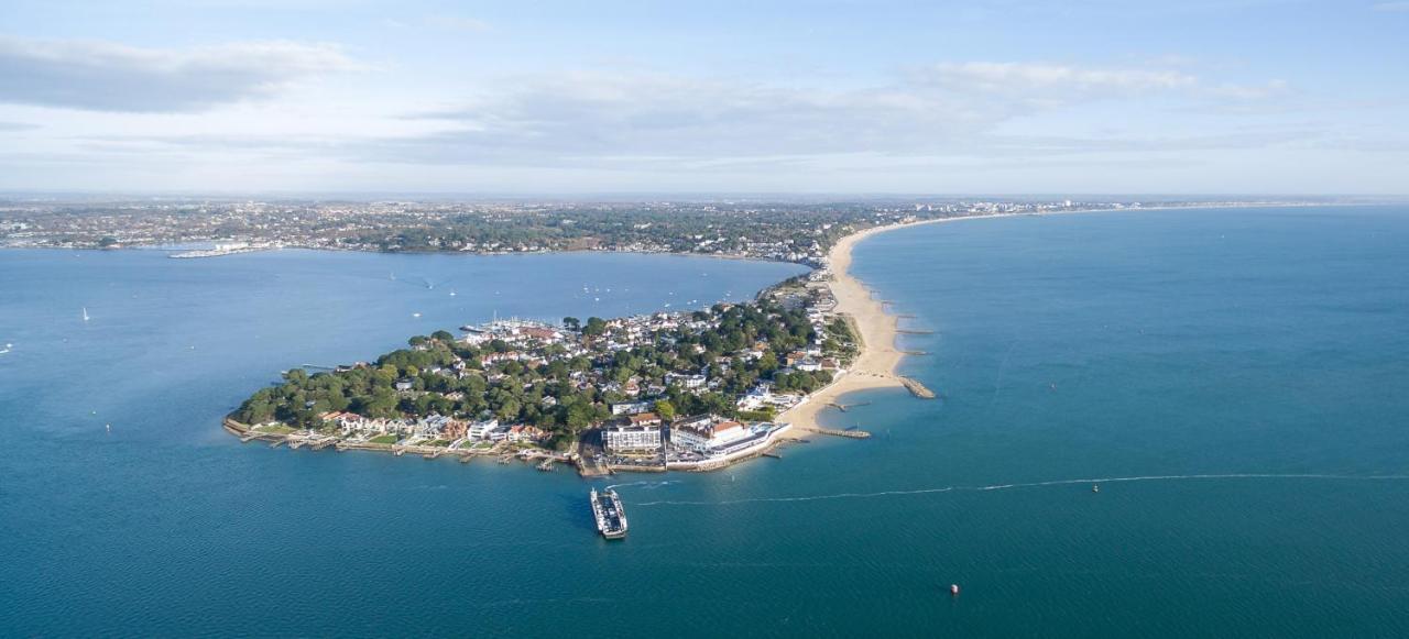 Holiday home Bournecoast: With Garden-wifi-parking-hb7352