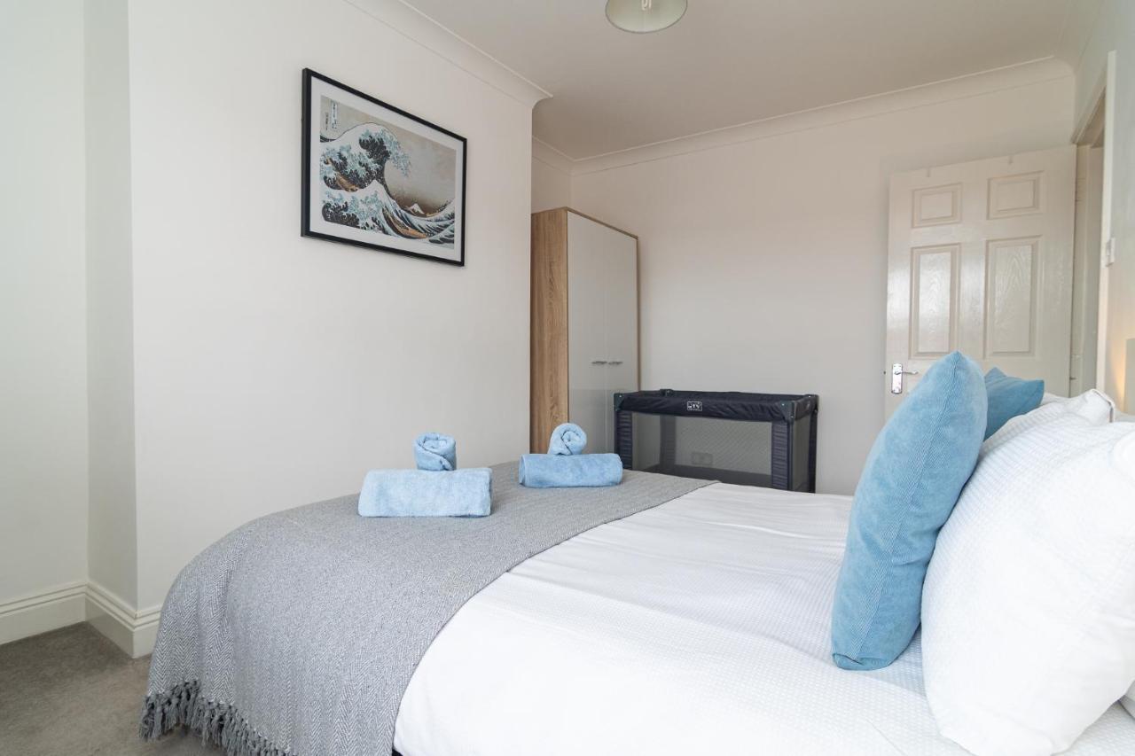Light And Airy 1 Bedroom Flat 700m From The Apartment Bournemouth