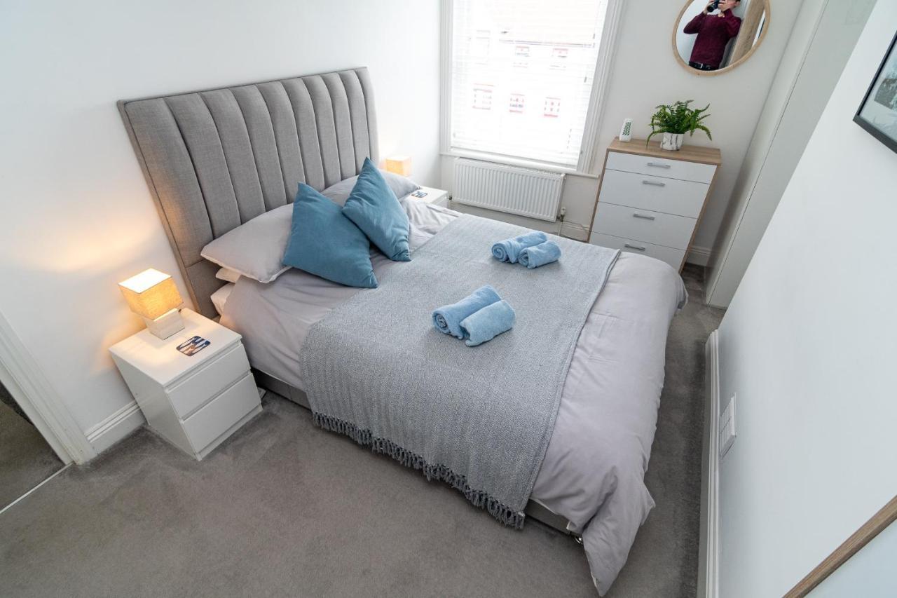 Apartment Light And Airy 1 Bedroom Flat 700m From The *