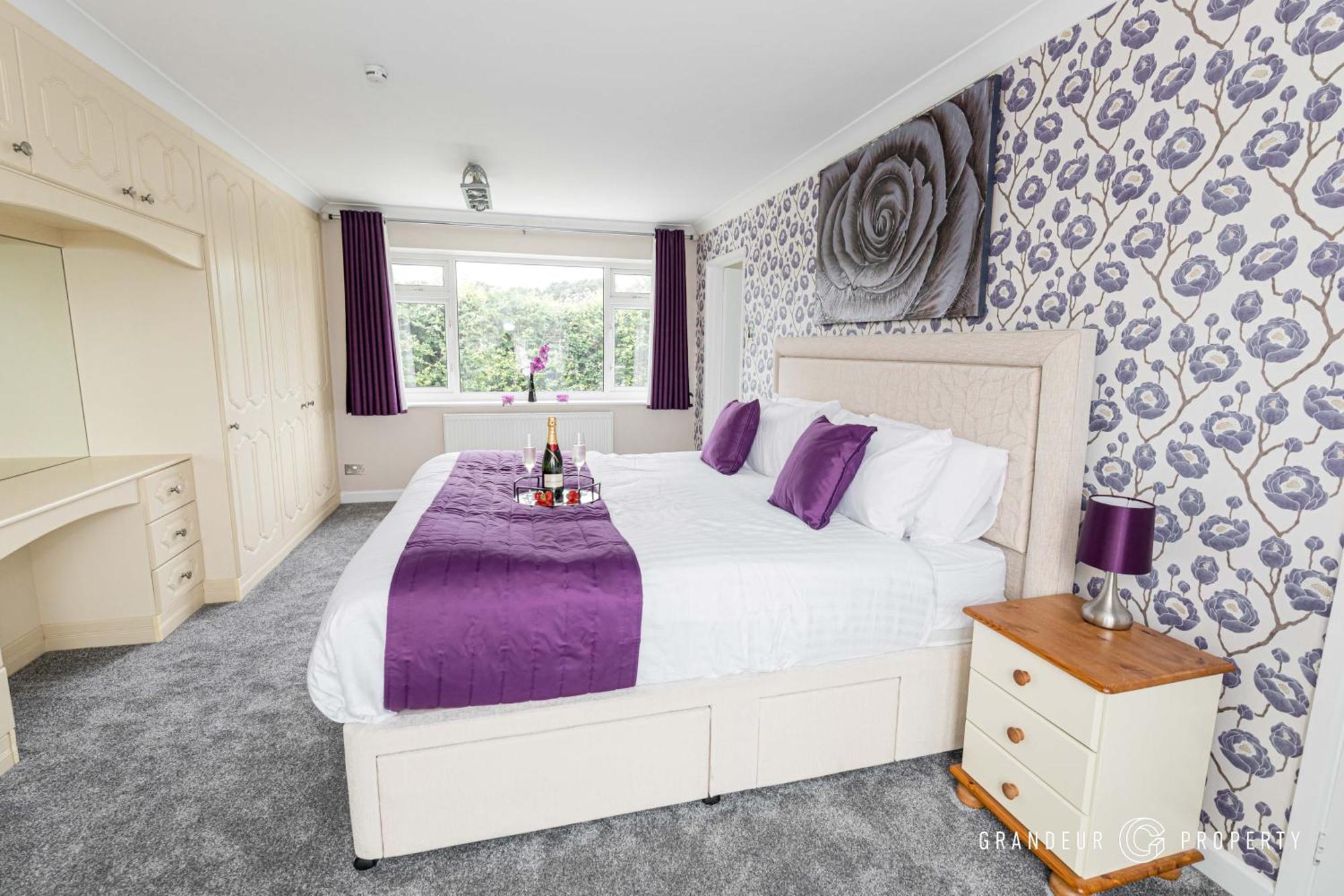 Talbot House By Grandeur *