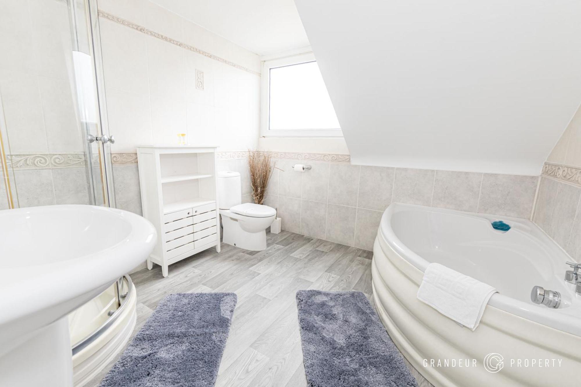 Talbot House By Grandeur Bournemouth