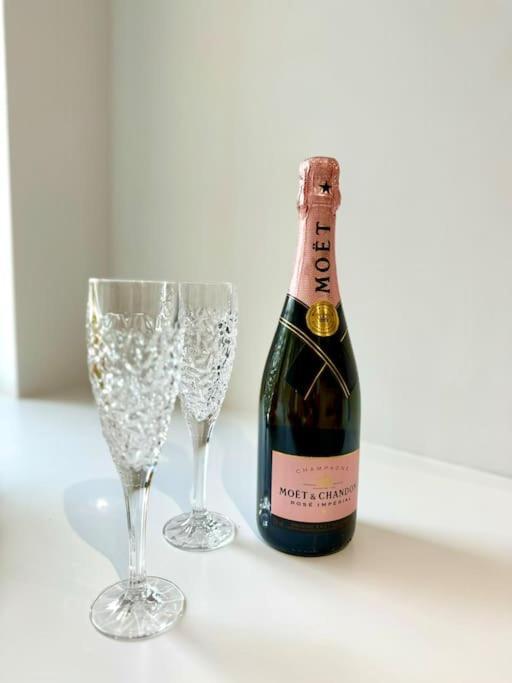 Charming 3br: Close To & Bournemouth! +wi-fi Apartment *
