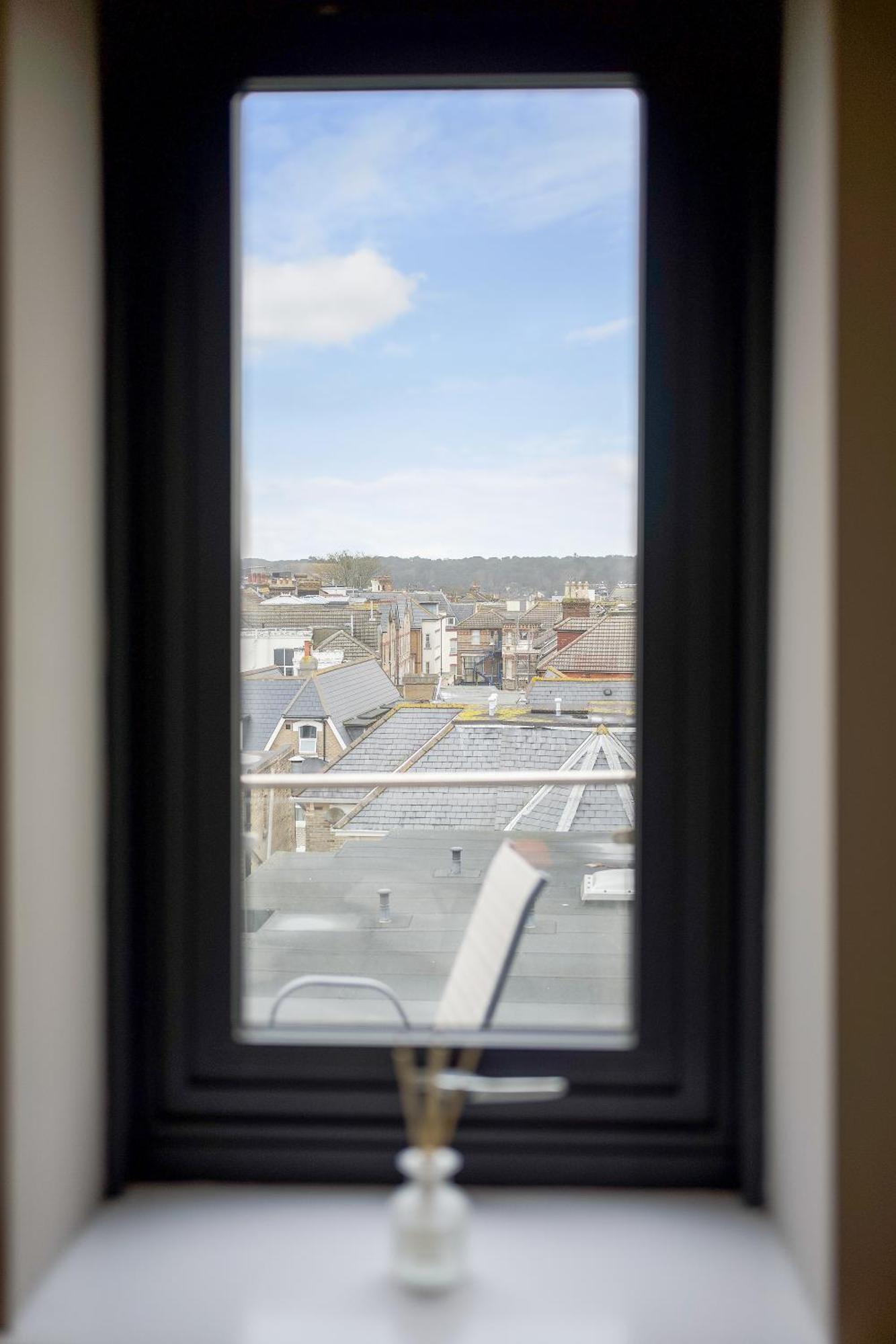 Apartment Westcliff Penthouse With Sea Views And Balcony Bournemouth