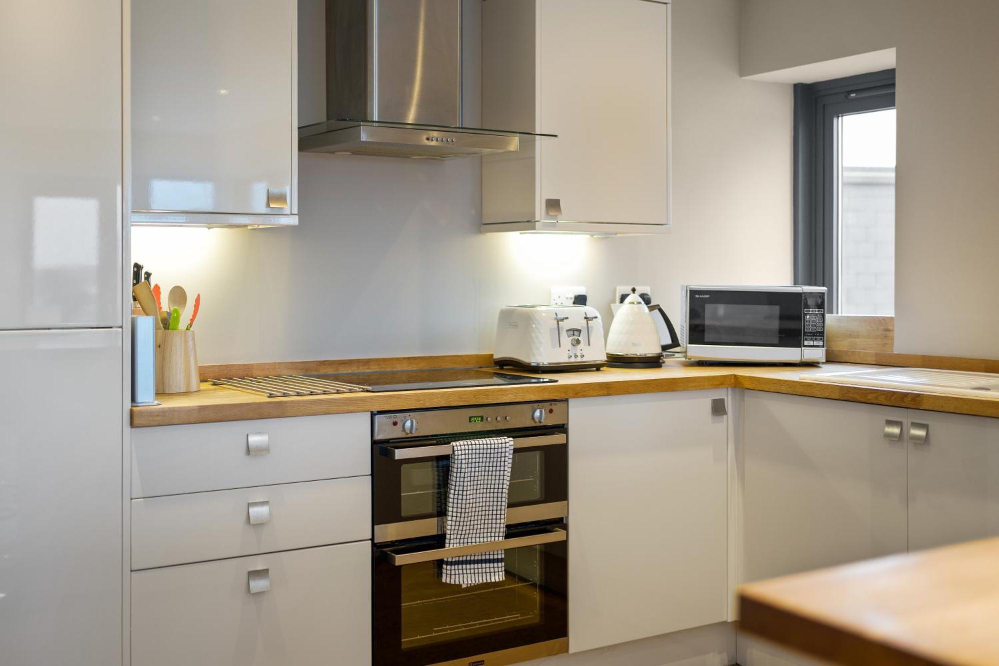 Westcliff Penthouse With Sea Views And Balcony Bournemouth