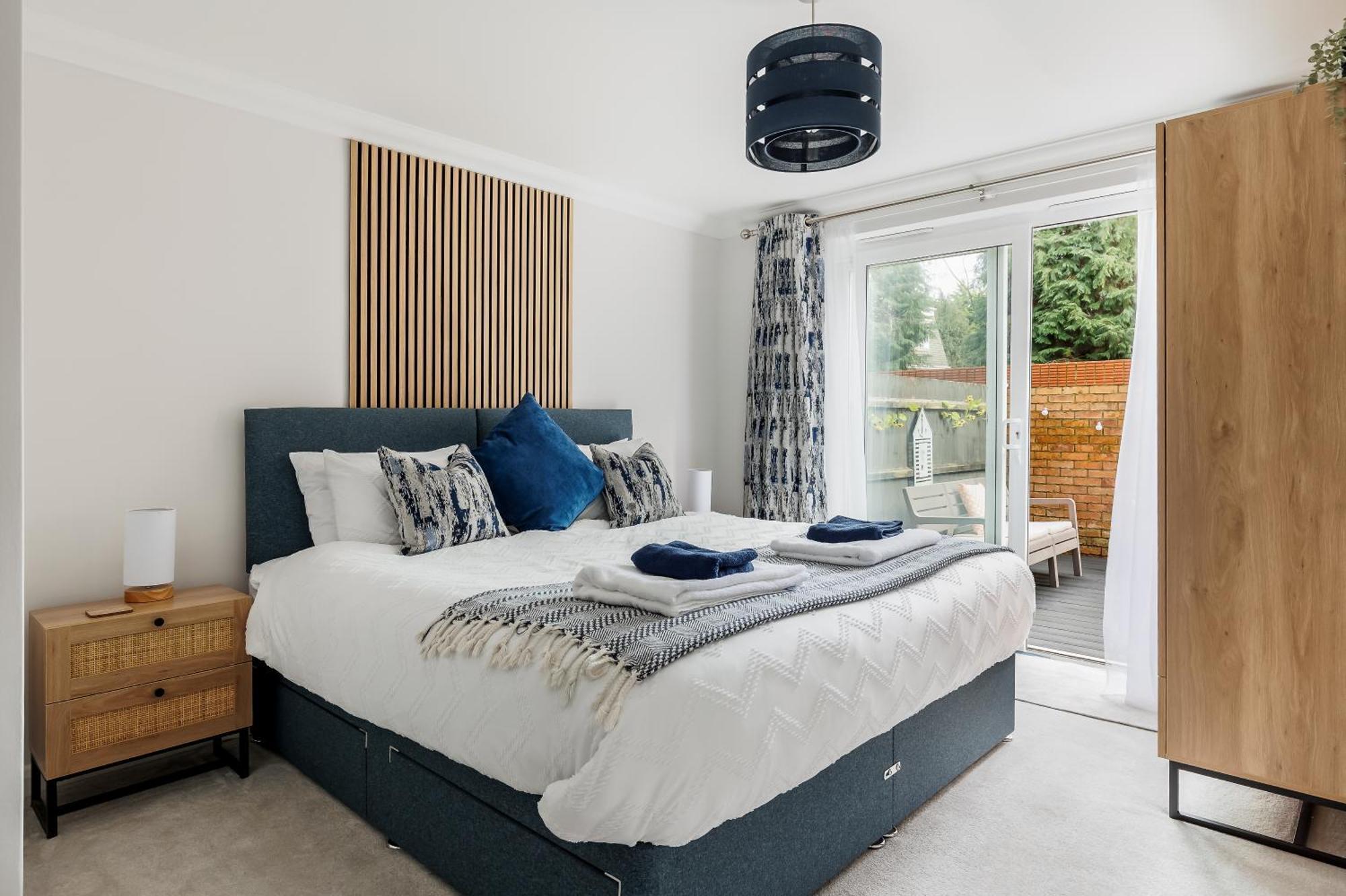 Modern, Comfy Town Centre Gem, Near Beach, Parking Bournemouth