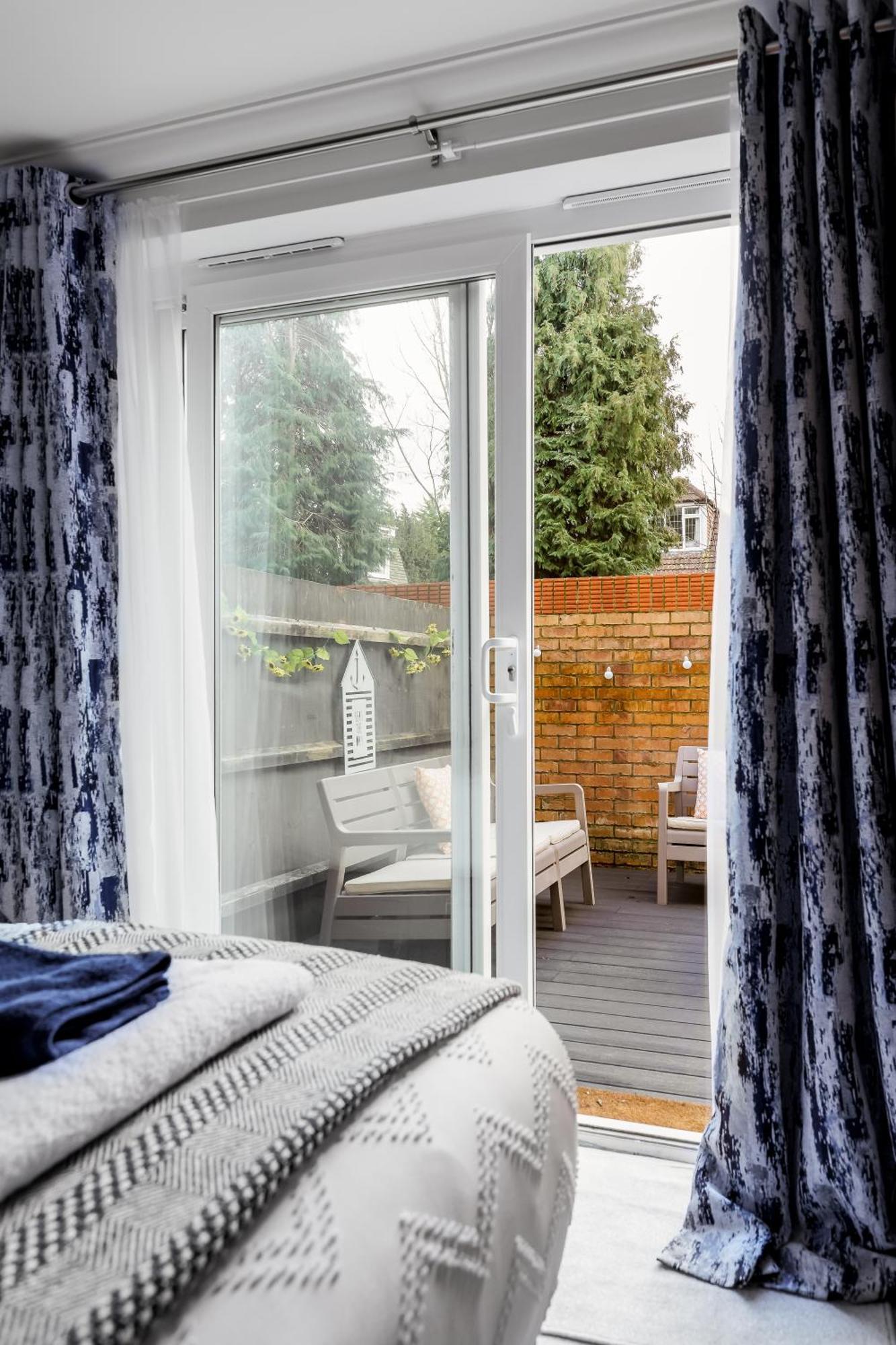 Modern, Comfy Town Centre Gem, Near Beach, Parking Bournemouth