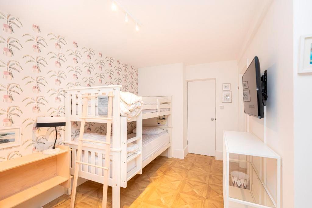Apartment Bournecoast - Three Bedroom Boscombe - Fm5374