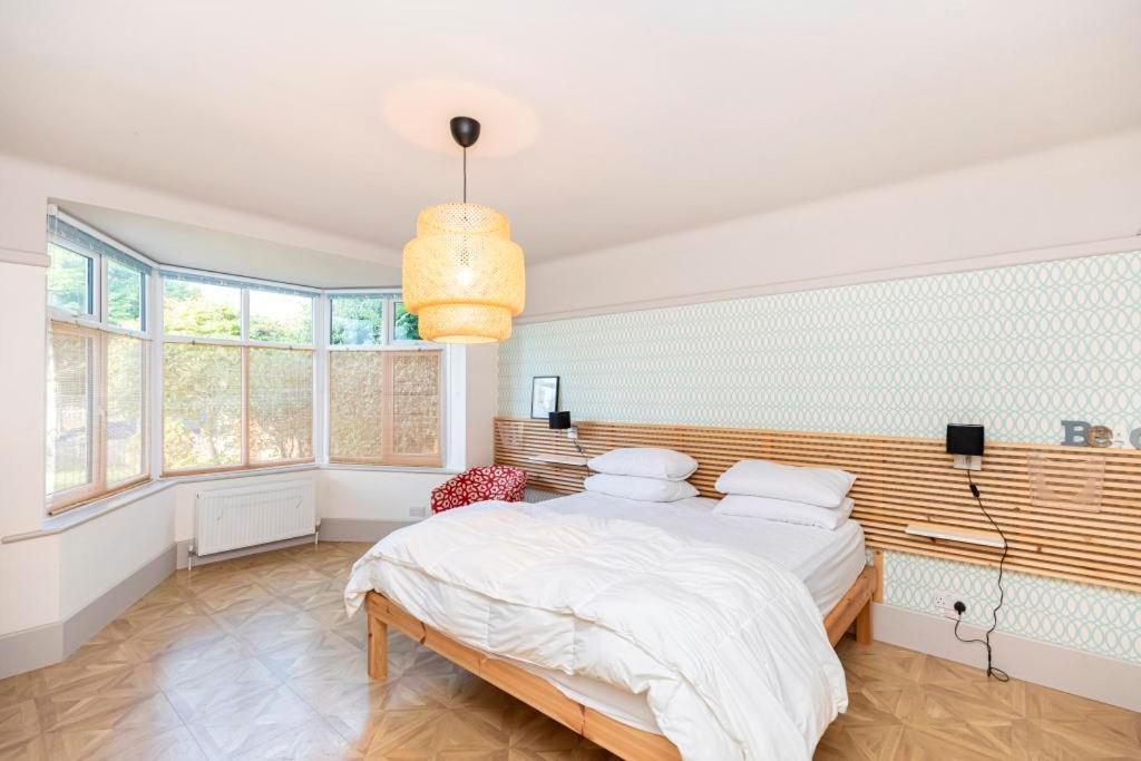 Bournecoast - Three Bedroom Boscombe - Fm5374