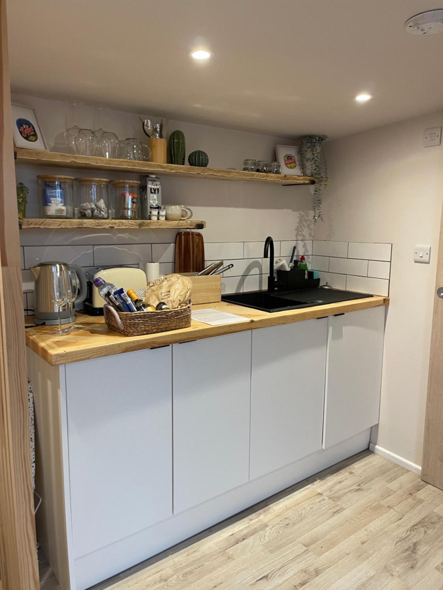 El Nido - Cosy Cabin In Southbourne, 5 Mins From Beach Apartment Bournemouth