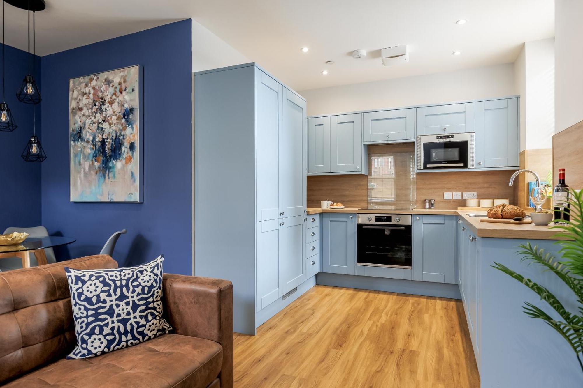 Tower House Apartment *