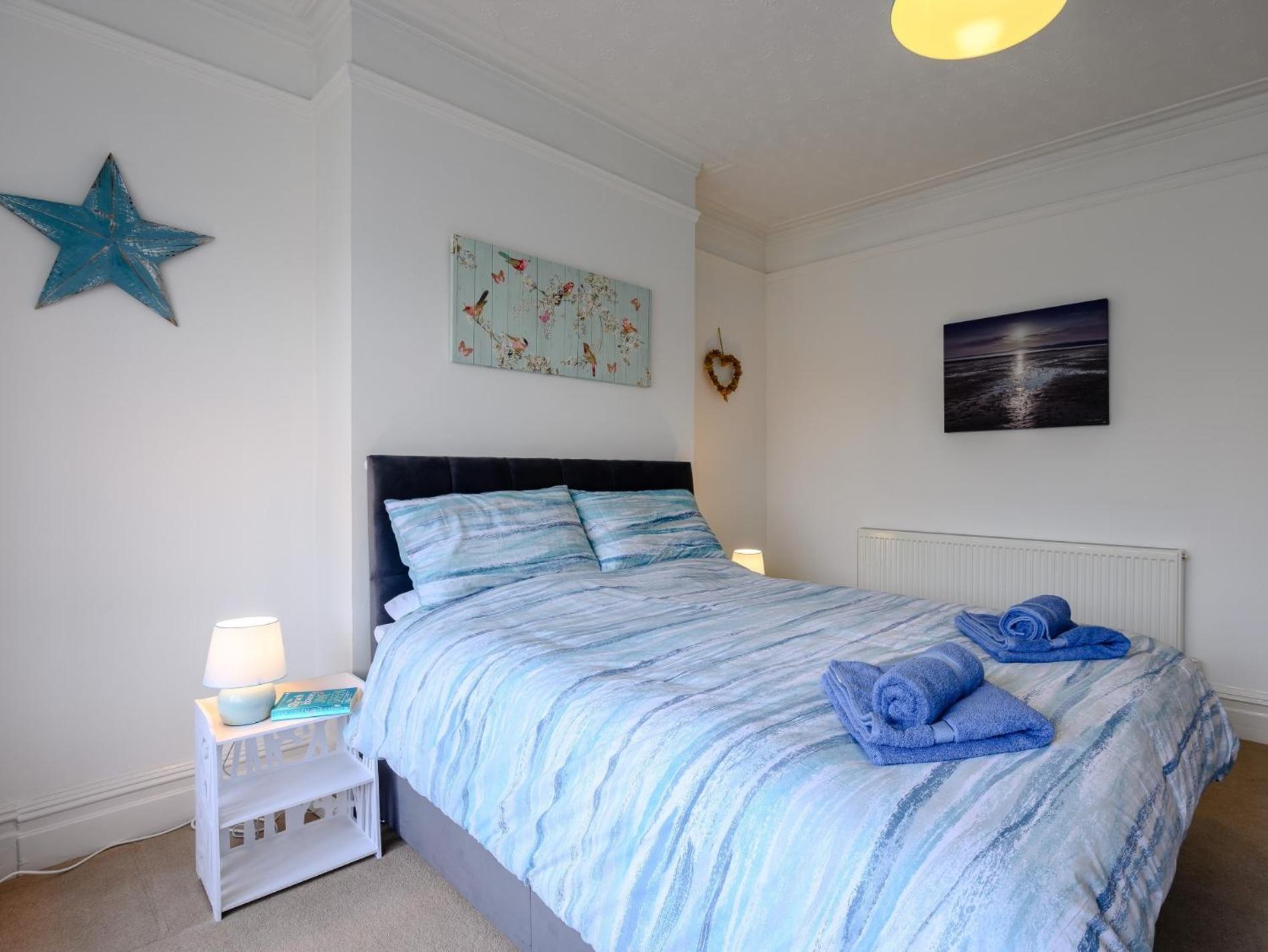 4 Bed In 78807