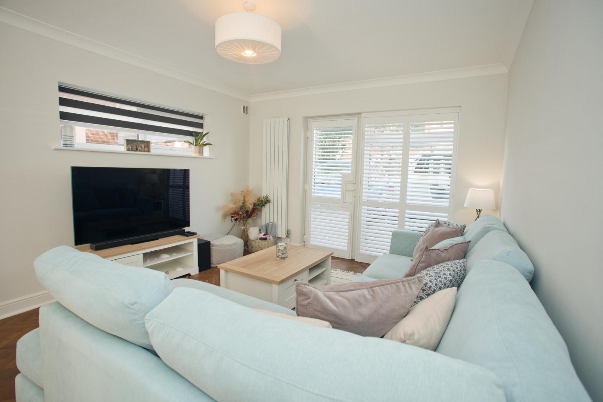 Apartment Chine Wood Retreat - Walk To The And The Lovely Westbourne - Free Parking *