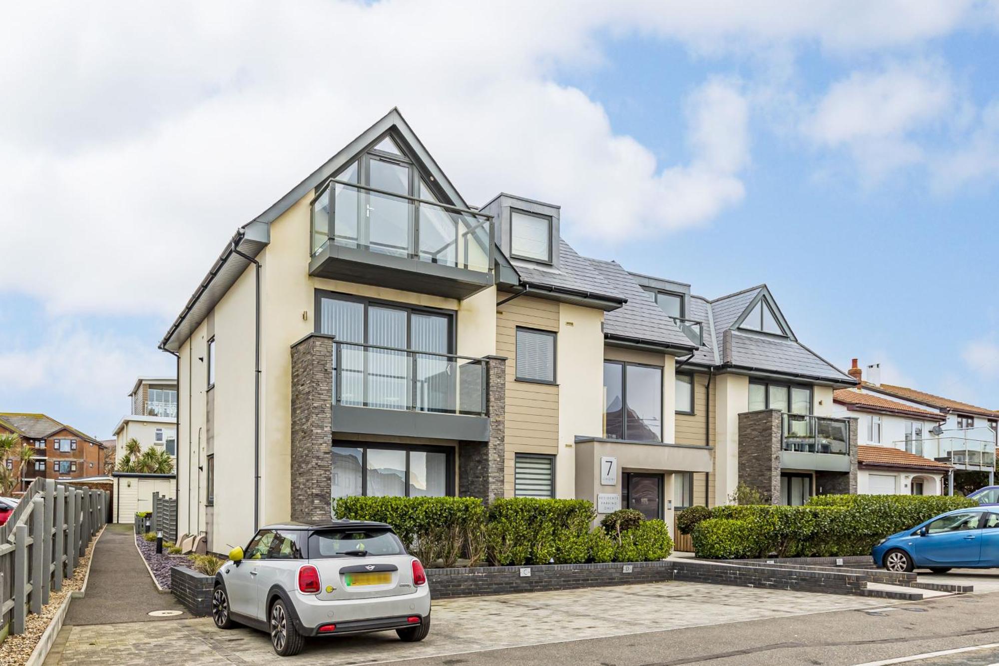 Front Getaway - Luxury With Large Garden Bournemouth