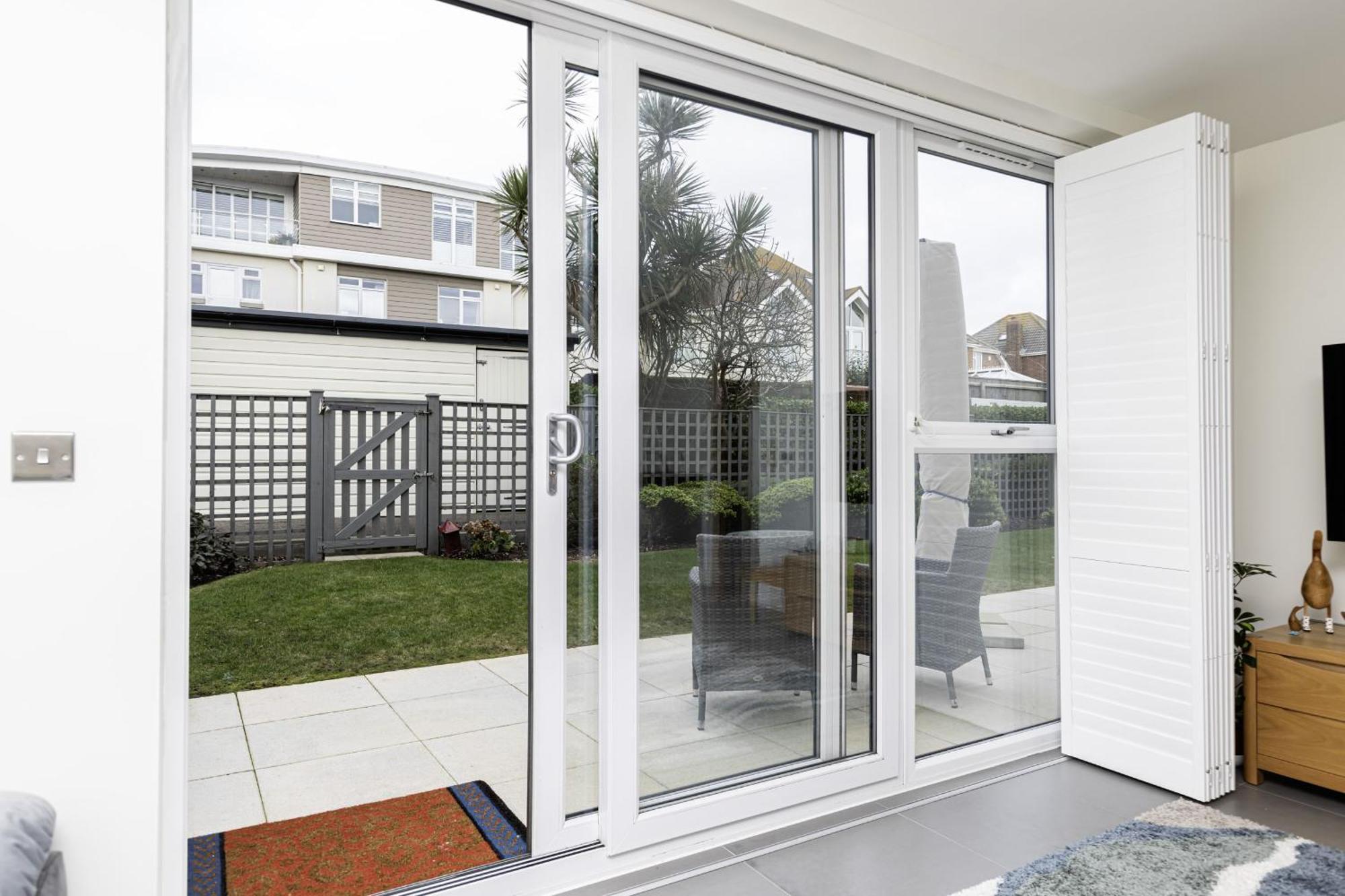 Holiday home Front Getaway - Luxury With Large Garden *