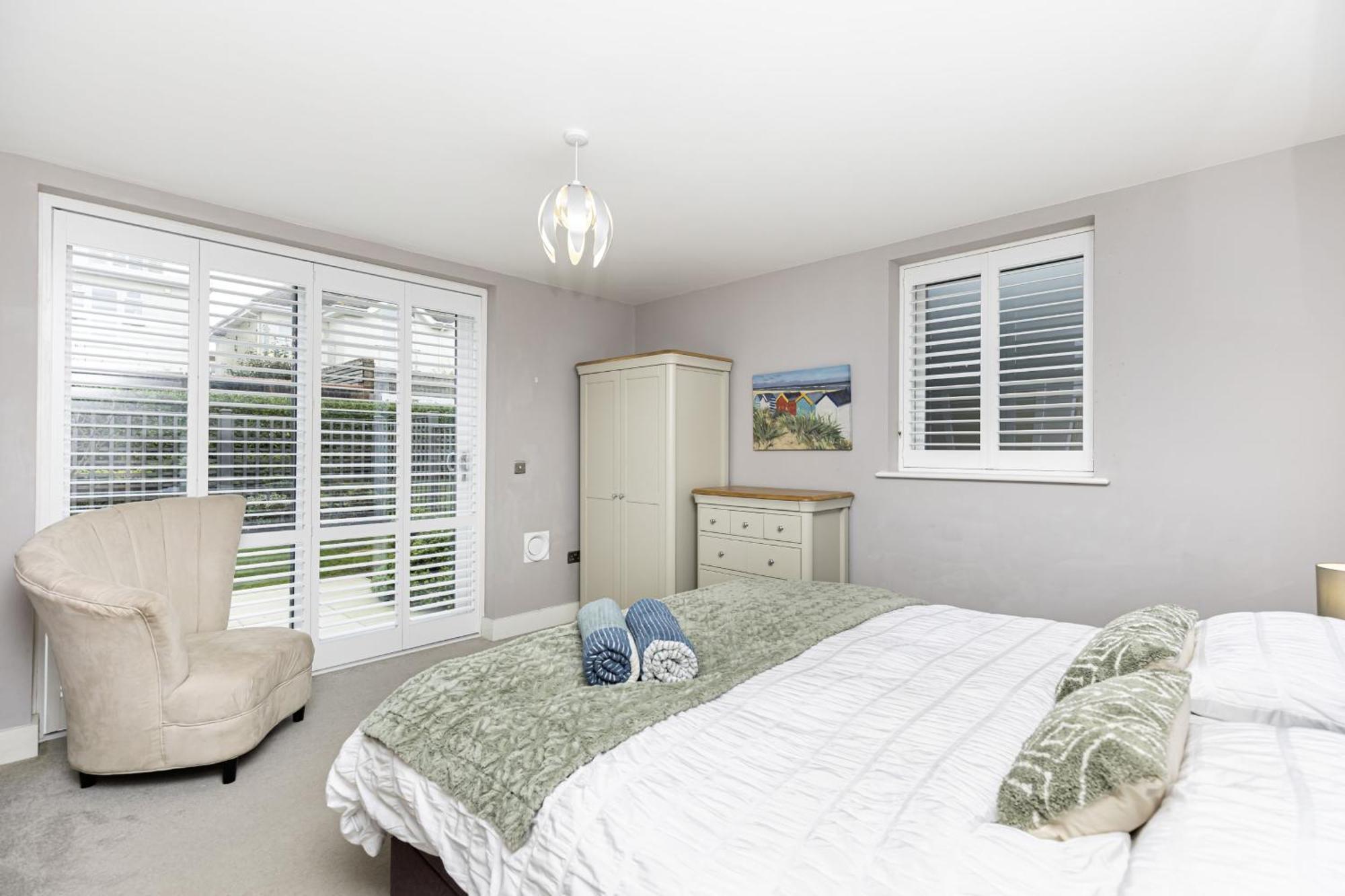 Holiday home Front Getaway - Luxury With Large Garden *