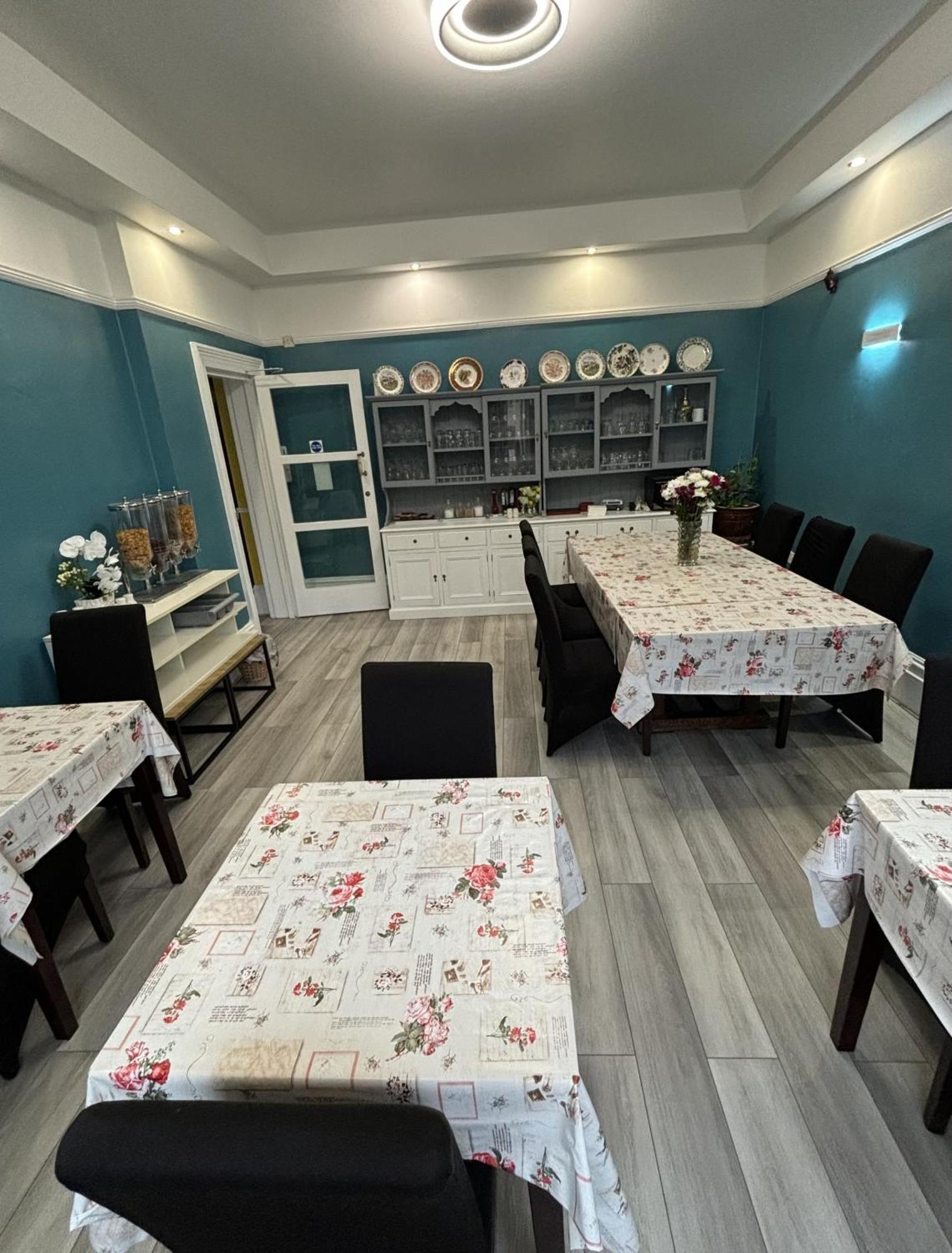 Boscombe Bed & Breakfast *