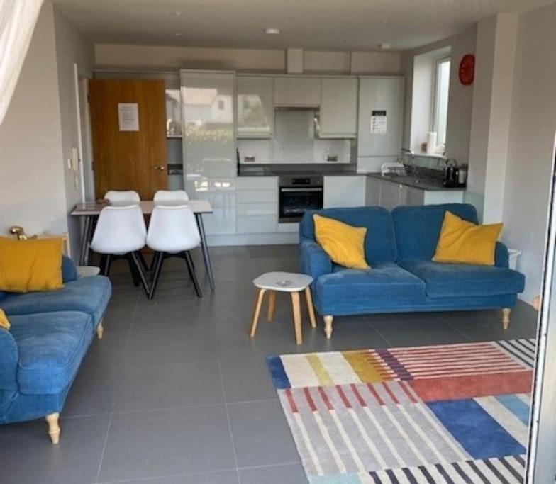 Bournecoast: Modern Flat With Sea Views-fm6193 Apartment Bournemouth