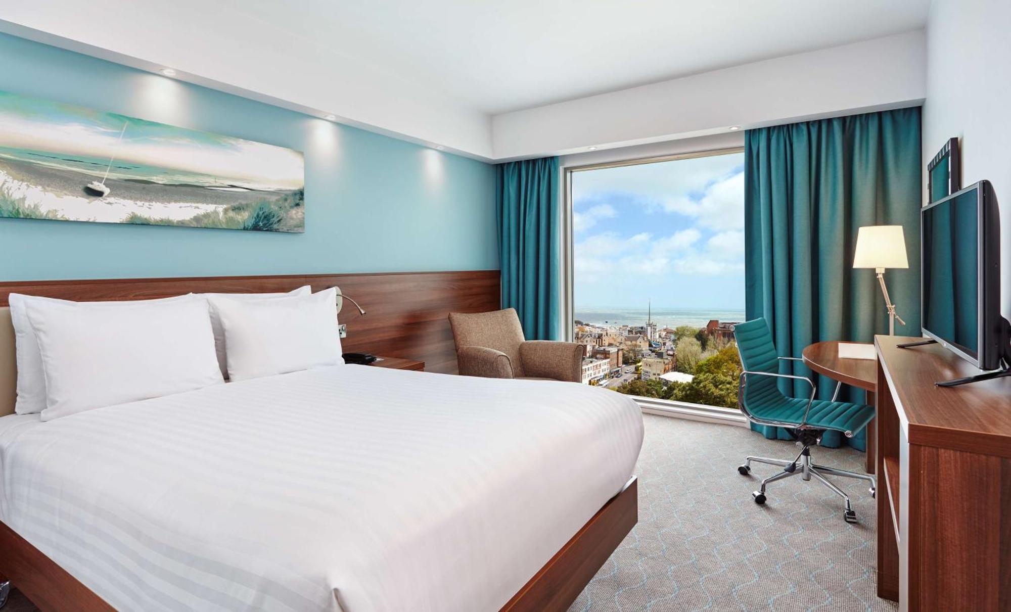 Hampton By Hilton Hotel 3*