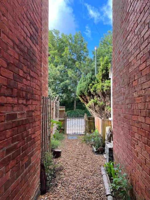 Apartment Bournemouth. Private Self Contained Space.