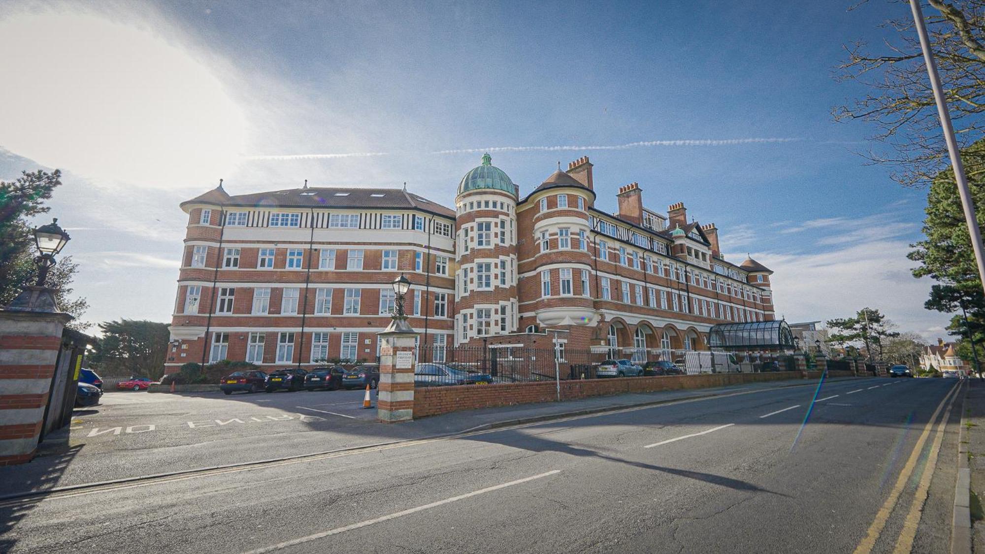 Burlington Mansions - Stunning Coastal Bournemouth