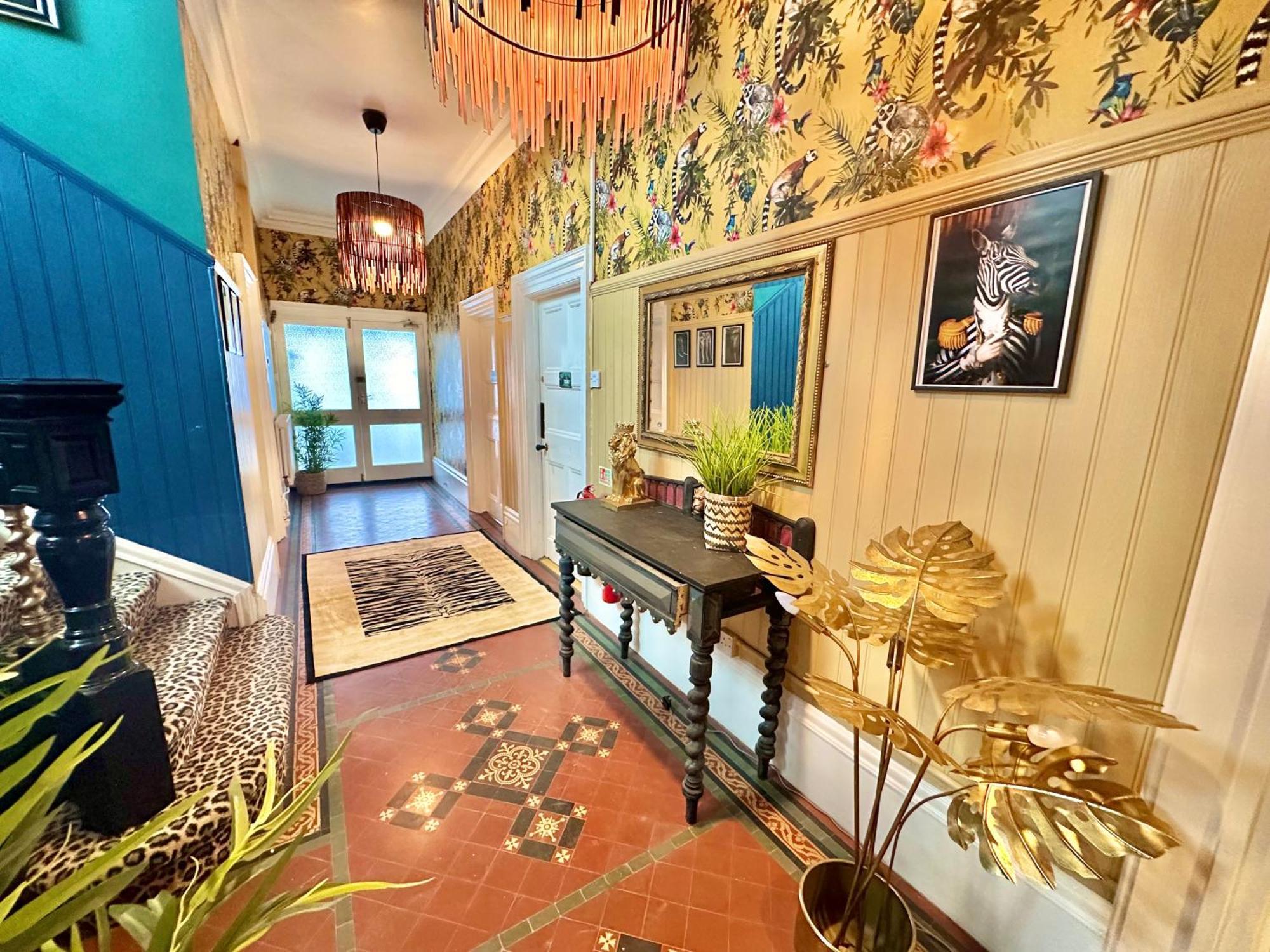 Toucan - Lemur - Free Parking - Wifi - Close To The Apartment