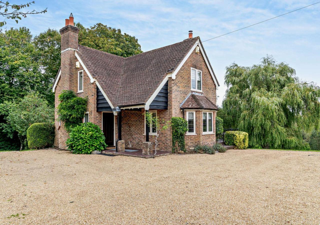 Holiday home Throop House - *