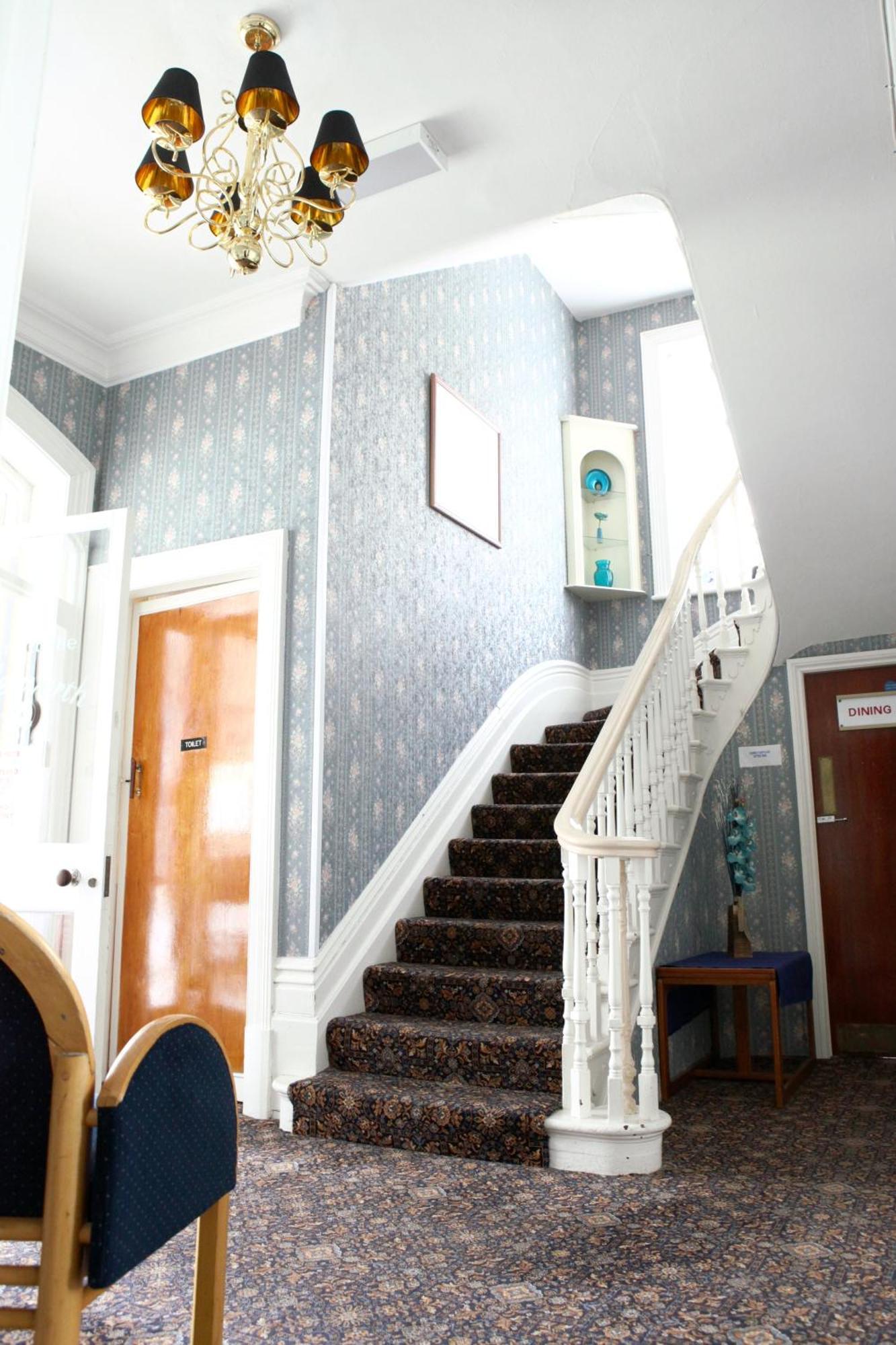 Guest house The Charlesworth 3*