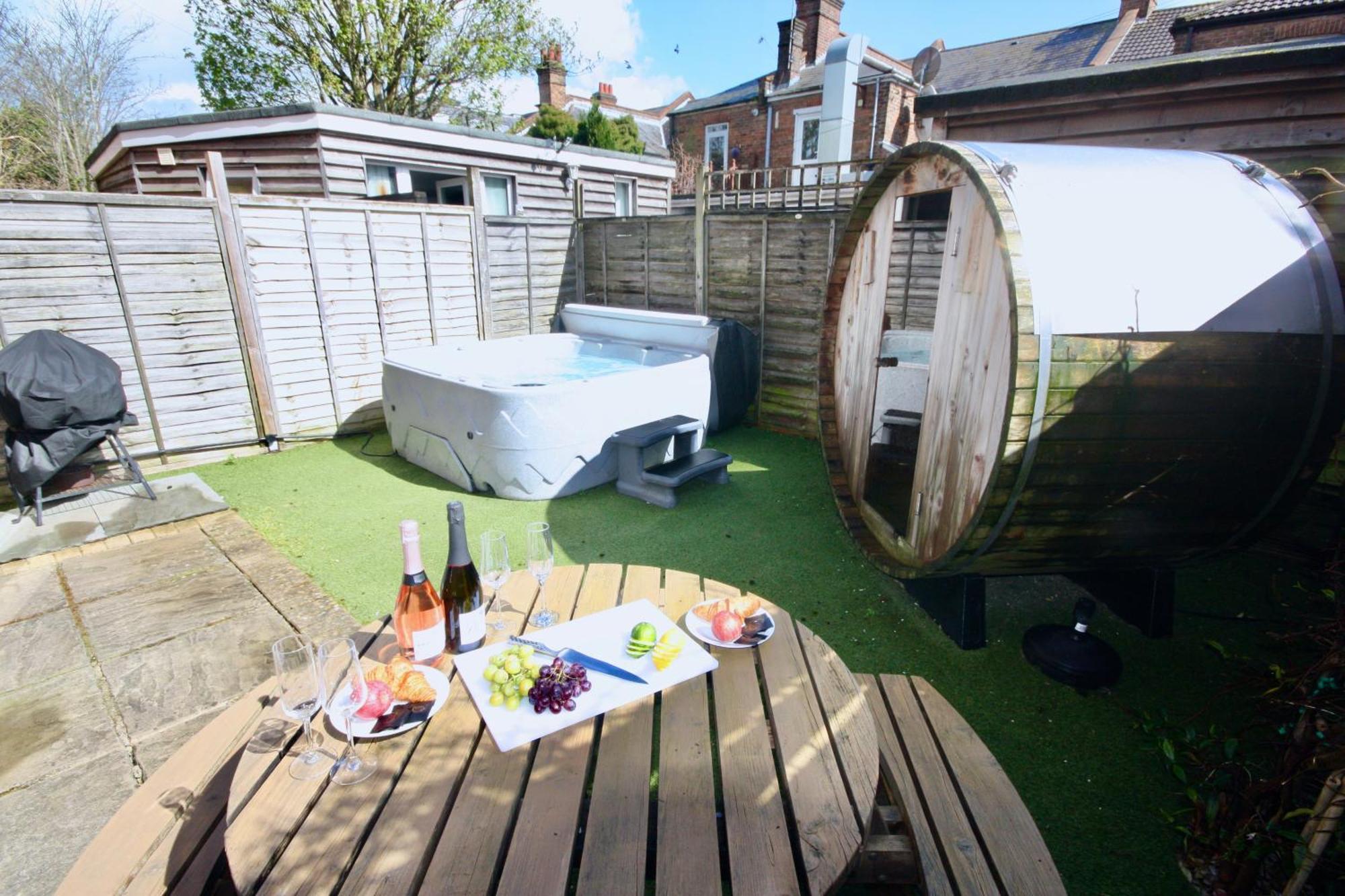Holiday home Hot Tub & Sauna *