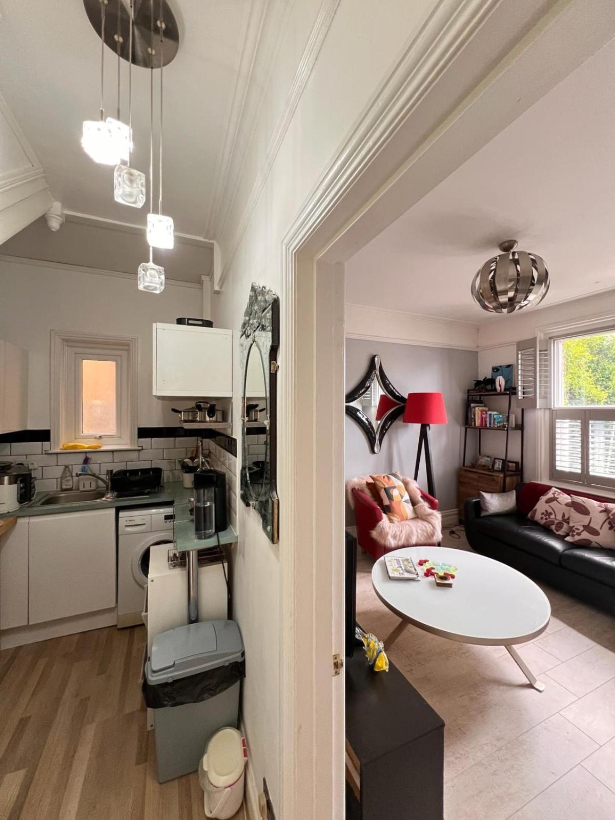 Bournemouth. Private Self Contained Space. *