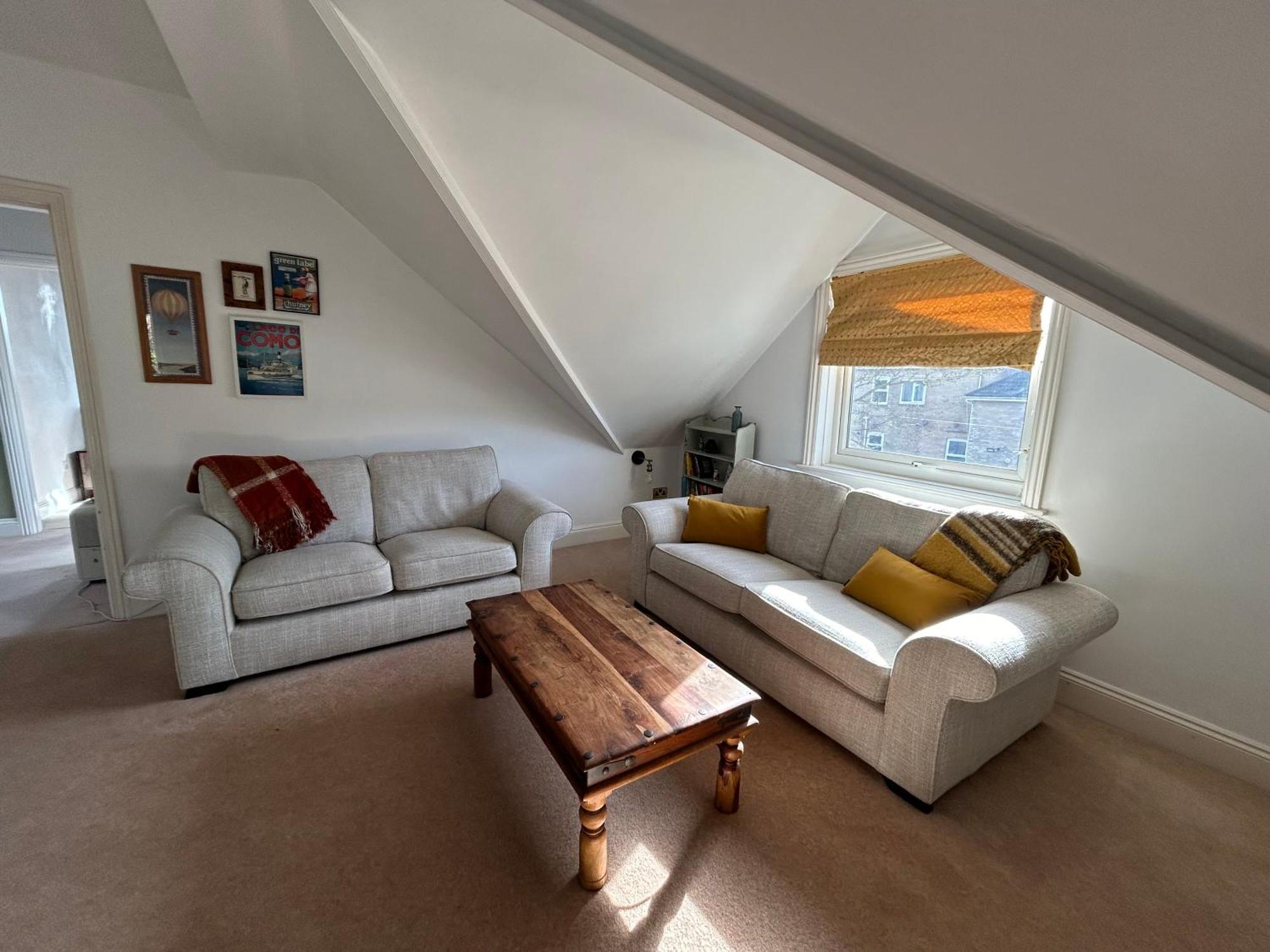 Apartment Seaside Rentals Bournemouth - 2Br, Upto 6Ppl, Beach 3 Min Walk, Dogs Ok, Wifi, Park 2 Cars