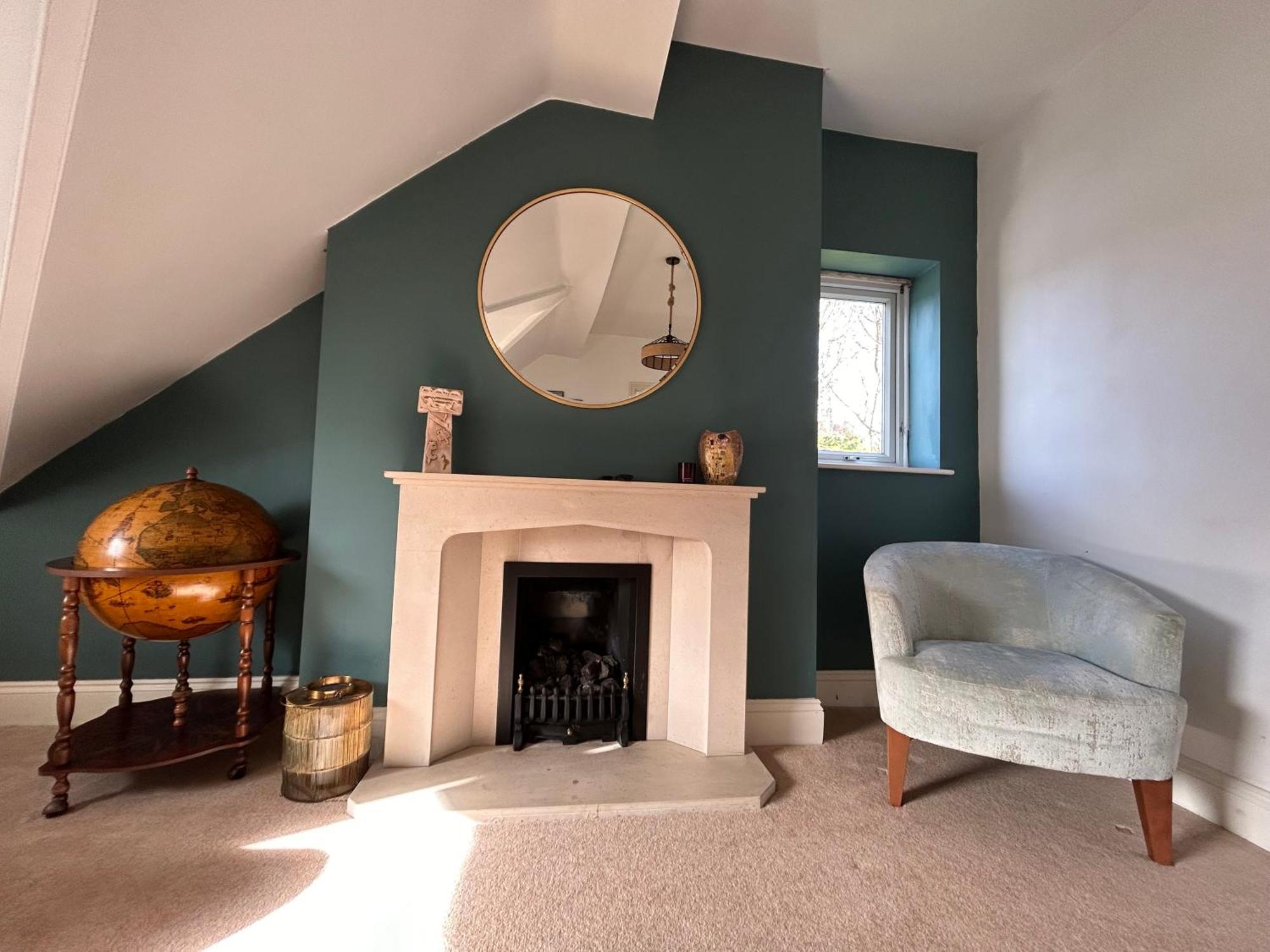 Seaside Rentals Bournemouth - 2Br, Upto 6Ppl, Beach 3 Min Walk, Dogs Ok, Wifi, Park 2 Cars *