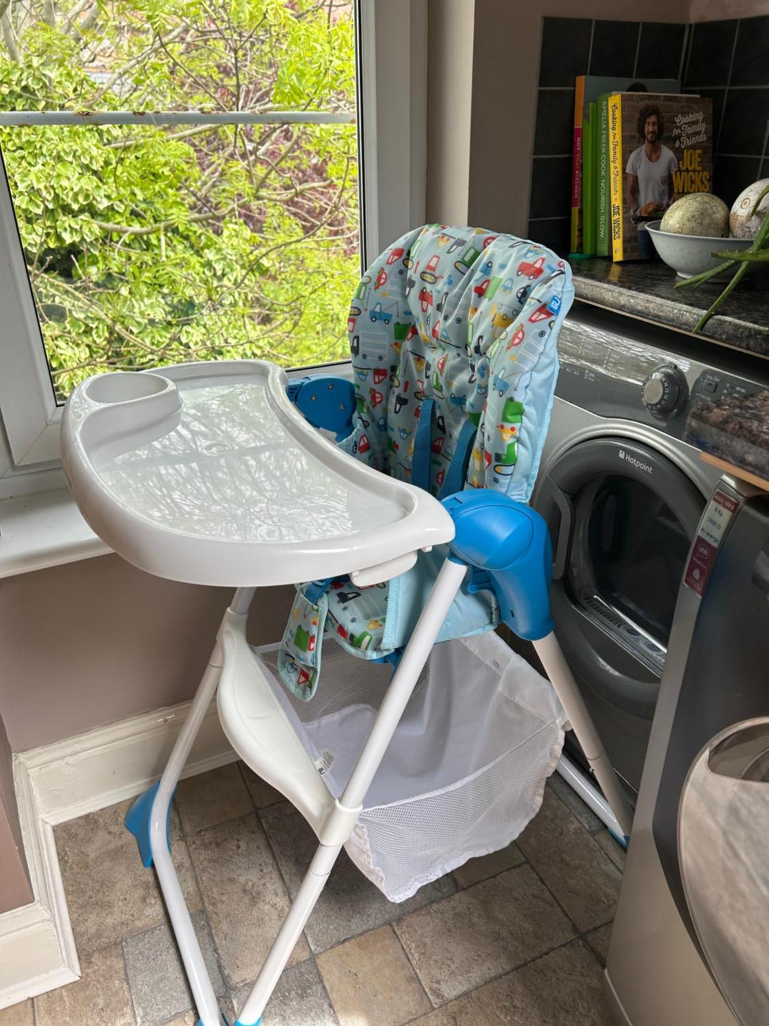 Seaside Rentals Bournemouth - 2Br, Upto 6Ppl, Beach 3 Min Walk, Dogs Ok, Wifi, Park 2 Cars