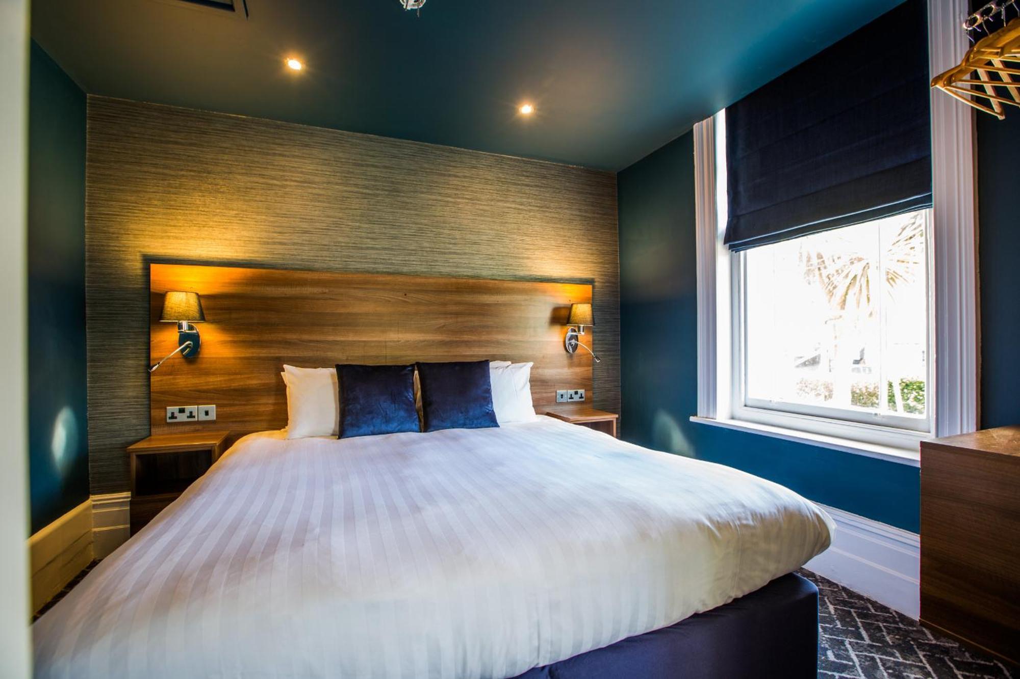 No5 Durley Road - Contemporary Serviced And 4* Bournemouth