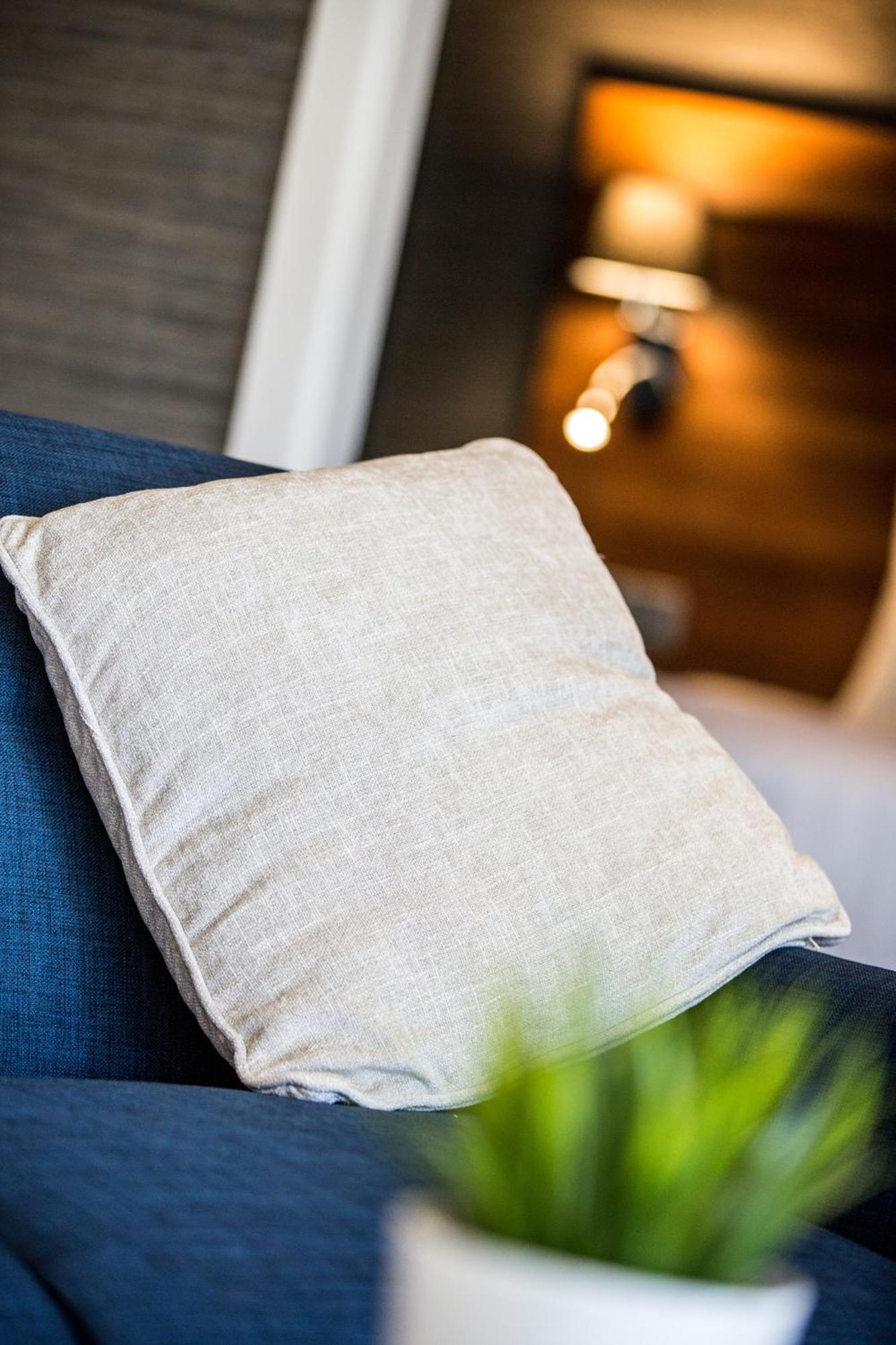 No5 Durley Road - Contemporary Serviced And