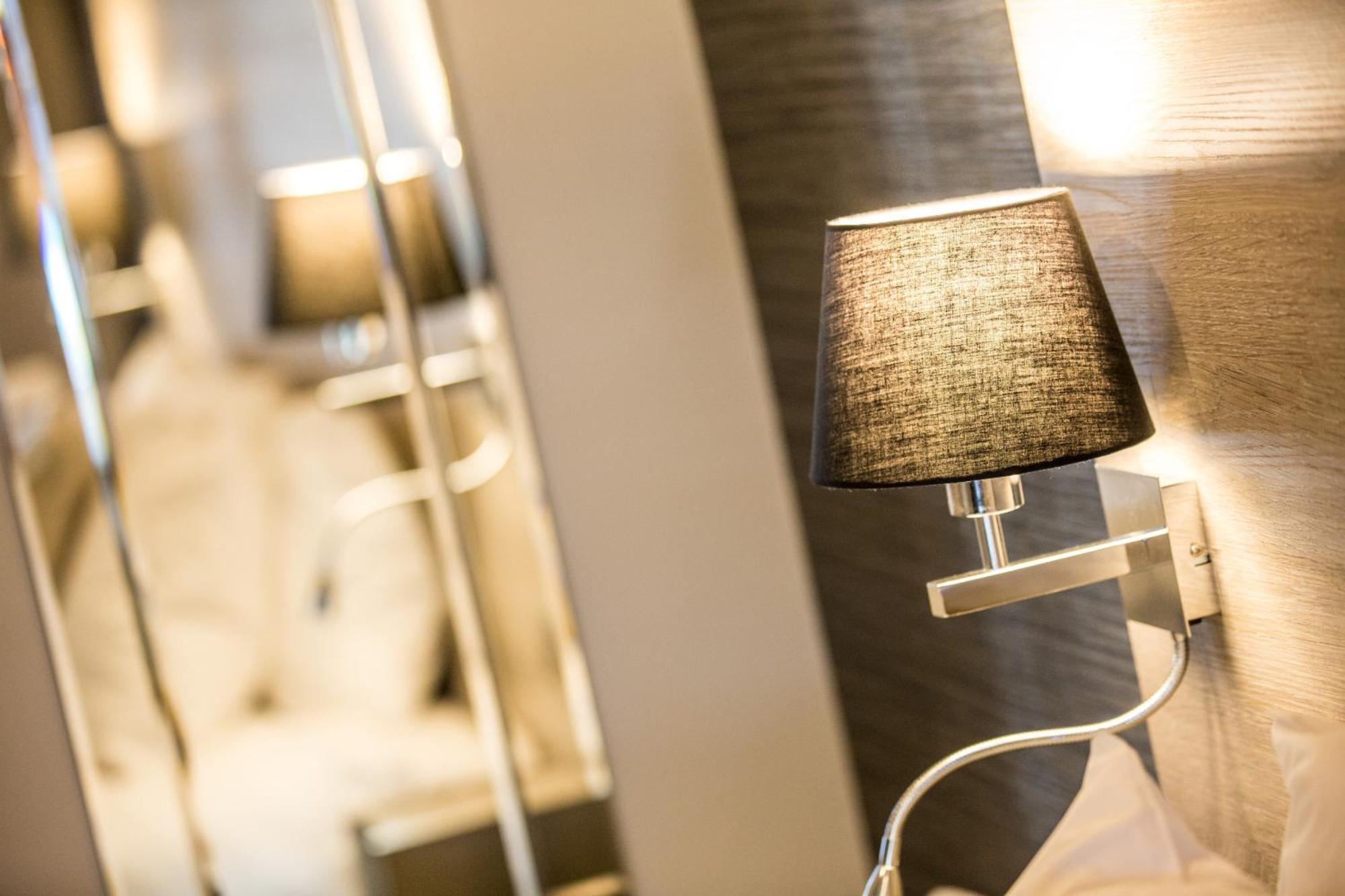 No5 Durley Road - Contemporary Serviced And Hotel