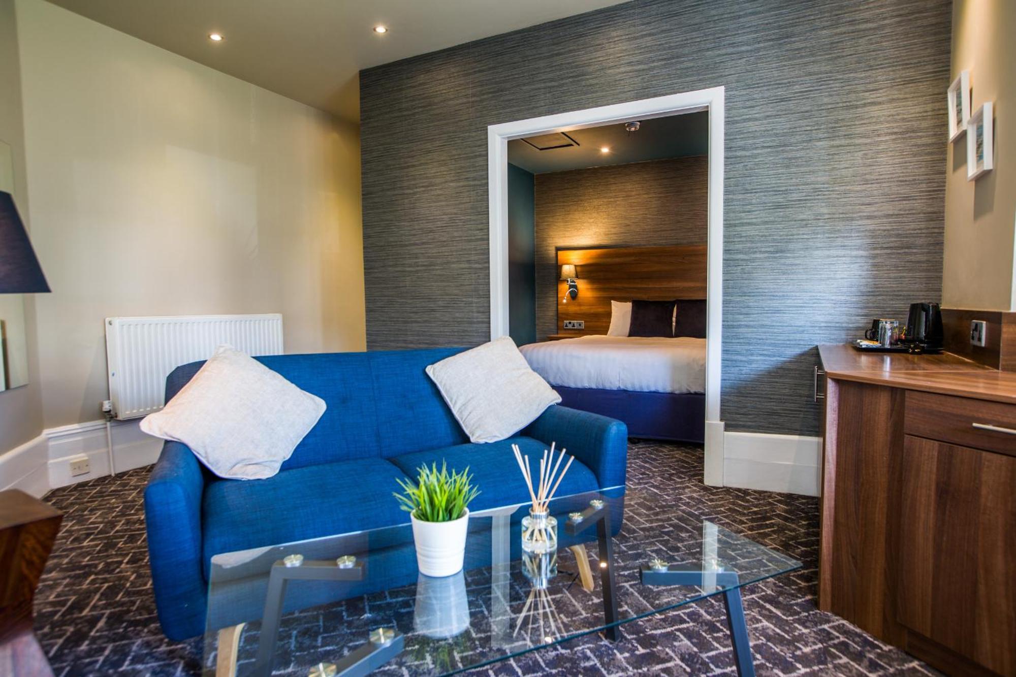 No5 Durley Road - Contemporary Serviced And