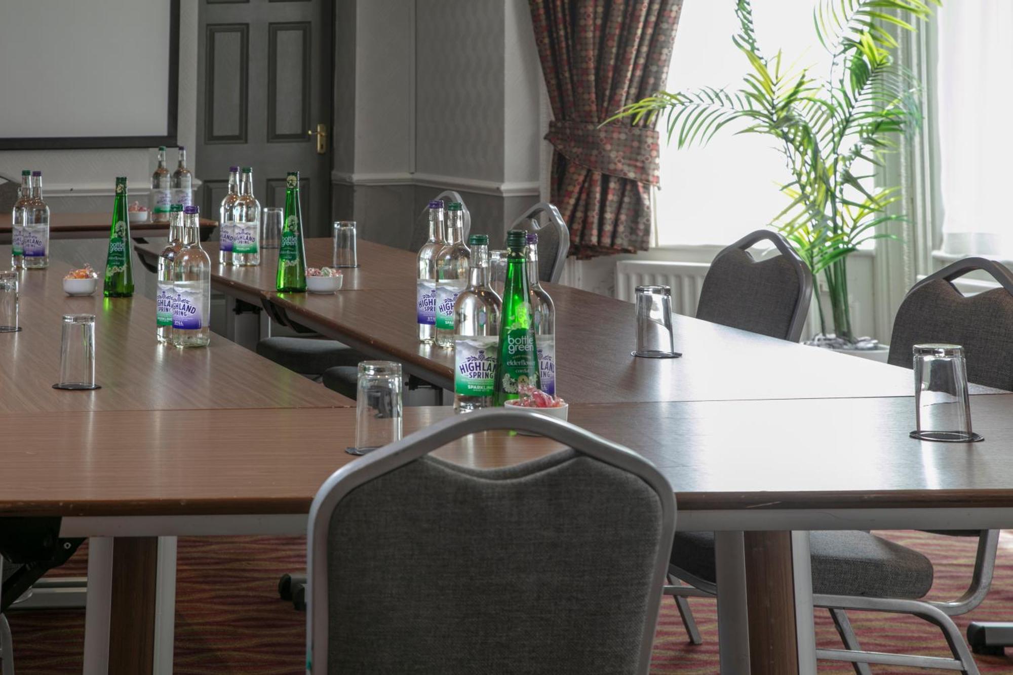Hotel West Cliff & 3*