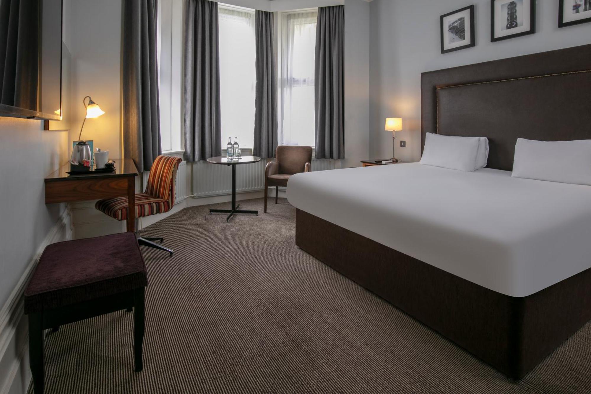 West Cliff & Hotel 3*