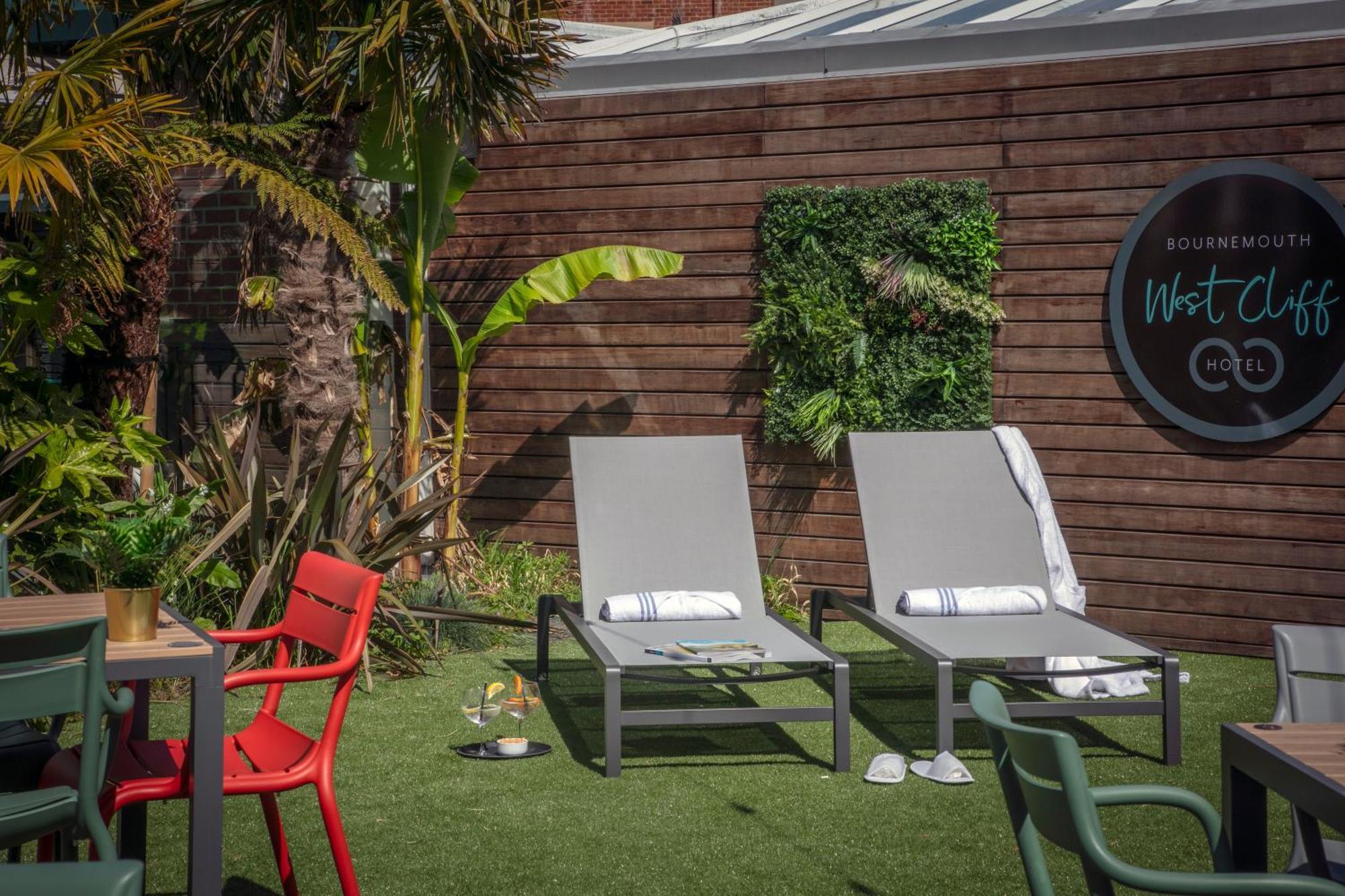 Hotel West Cliff & 3*