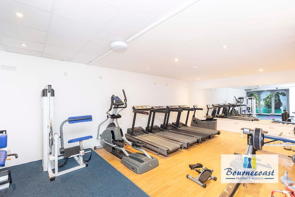 Apartment Bournecoast-roof Terrace-gym-sea Glimpses- Fm977