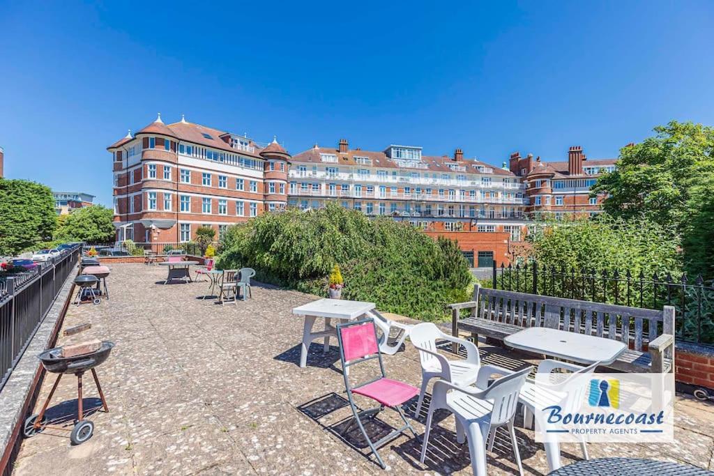 Bournecoast-roof Terrace-gym-sea Glimpses- Fm977