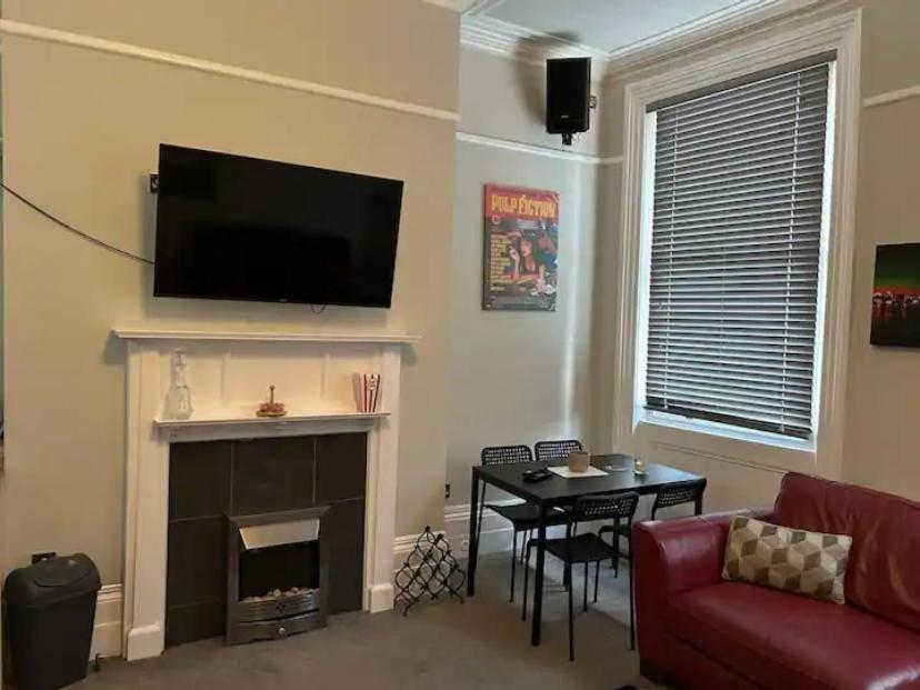 Ideal Location For & Town Apartment *