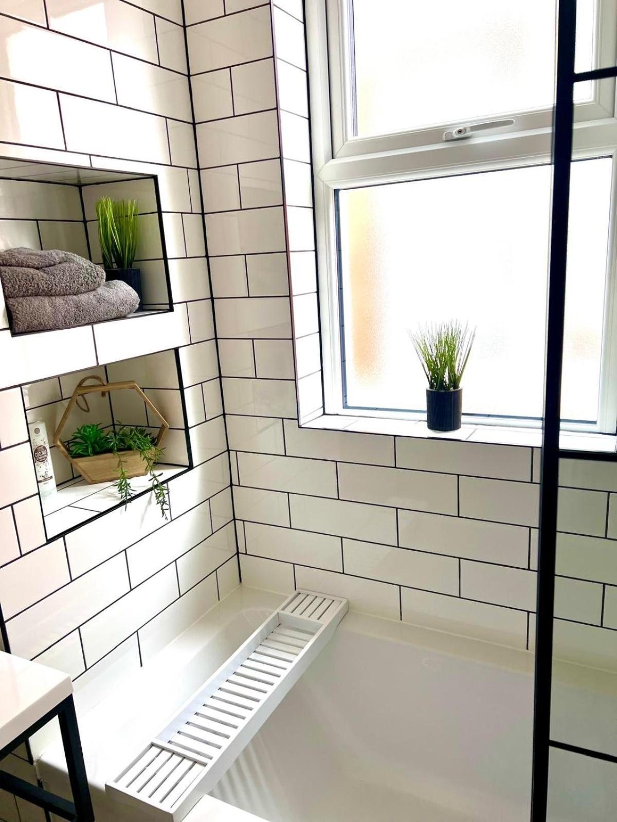 Brand New -coastal Breeze 1-bedroom In With Free Parking- Sleeps 4 Ppl- Internet Apartment Bournemouth